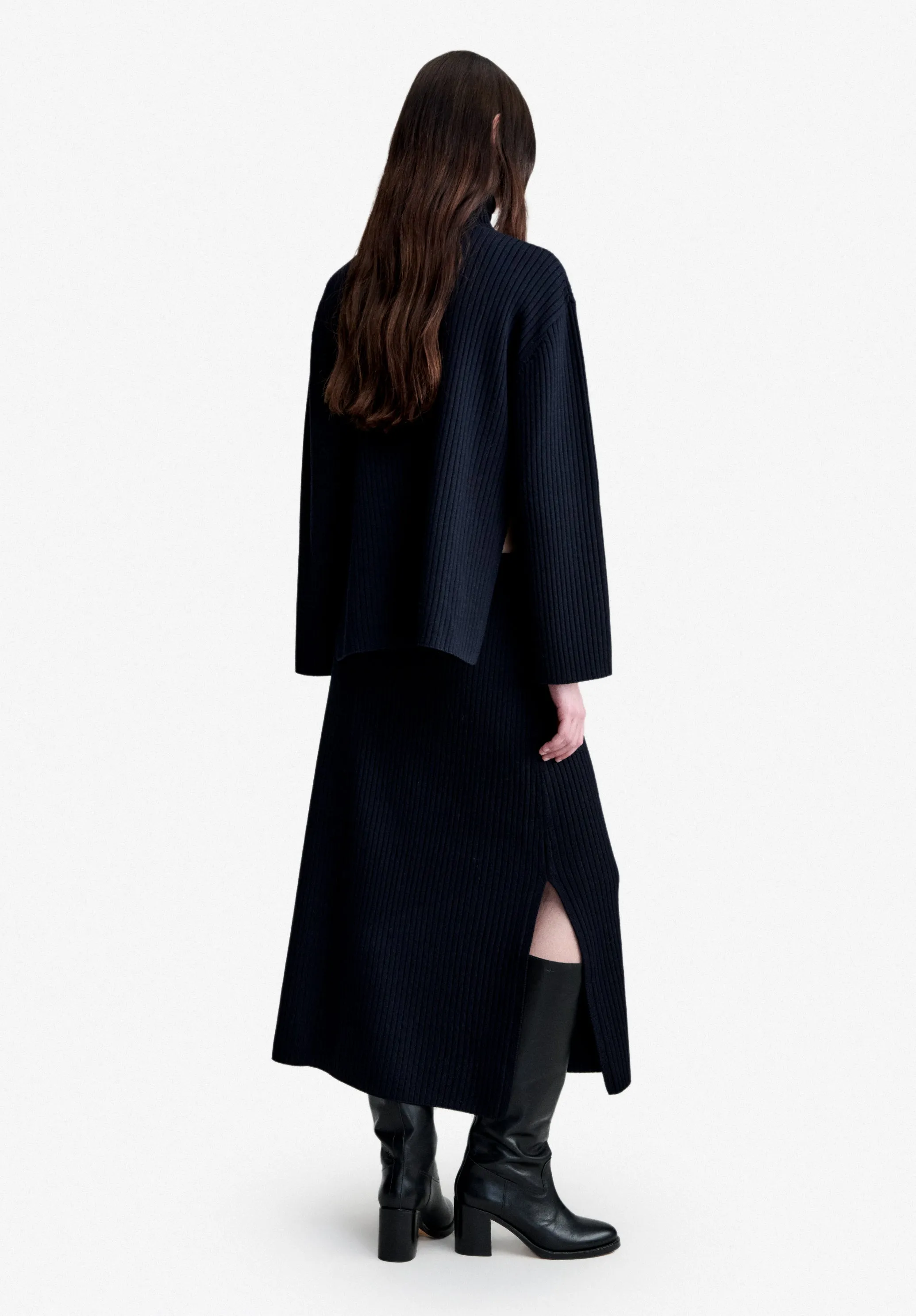 Long navy blue merino wool skirt sold by A.P.C. product image thumbnail 3