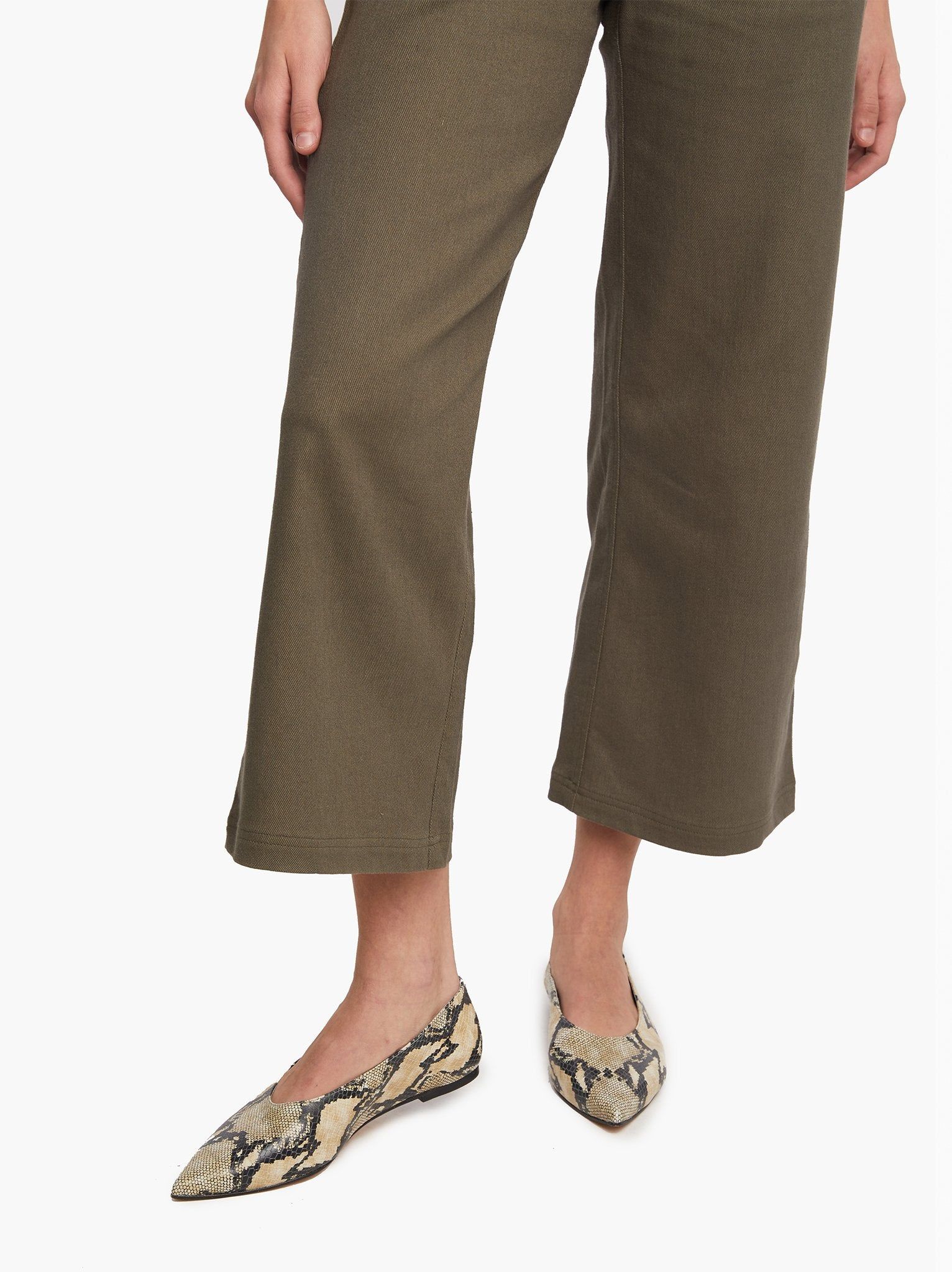 Liz Flat sold by Able product image thumbnail 8