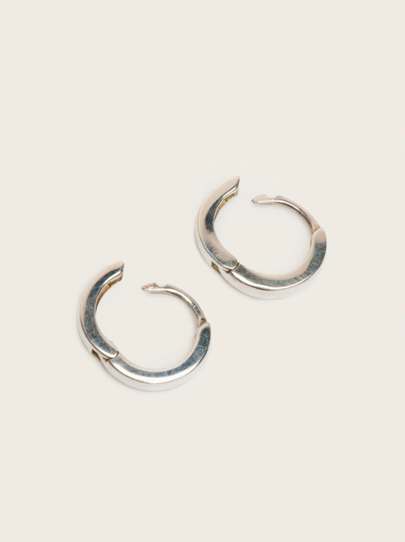 24/7 Hinge Hoops sold by Able product image thumbnail 2