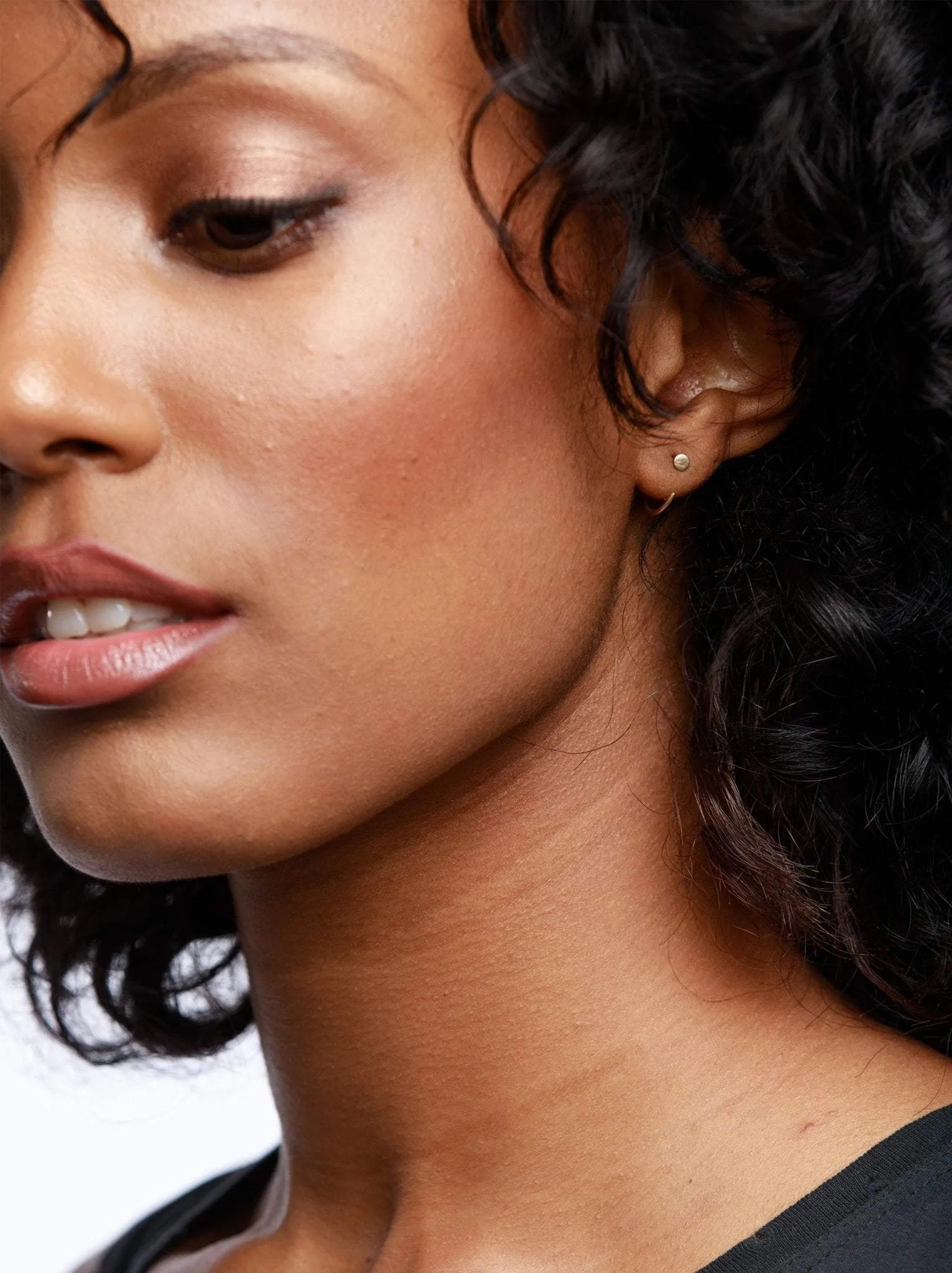 Illusion Hoops sold by Able product image thumbnail 4