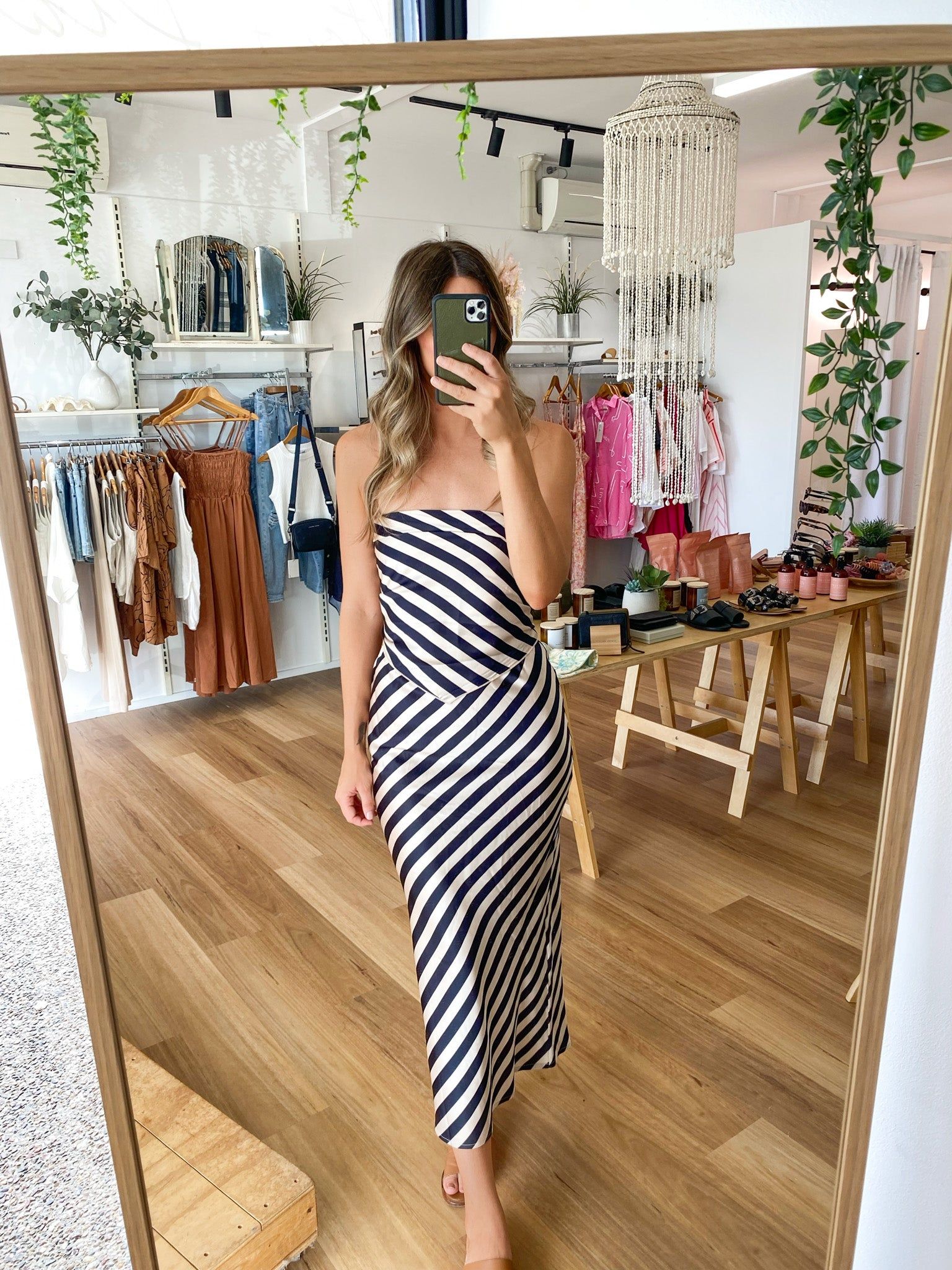 Bianca Set sold by About A Girl product image thumbnail 2