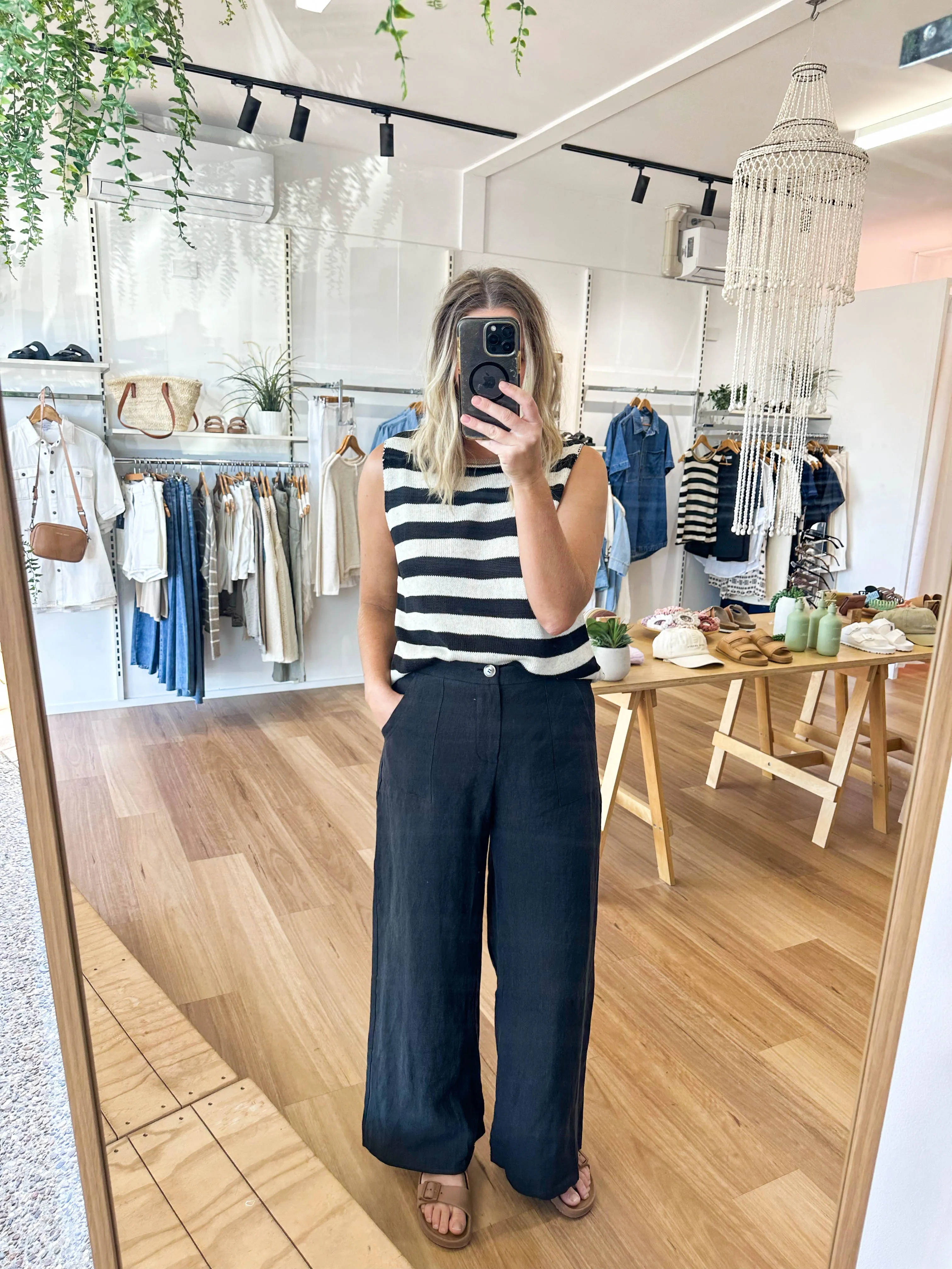 Jude Linen Pants Black sold by About A Girl product image thumbnail 3