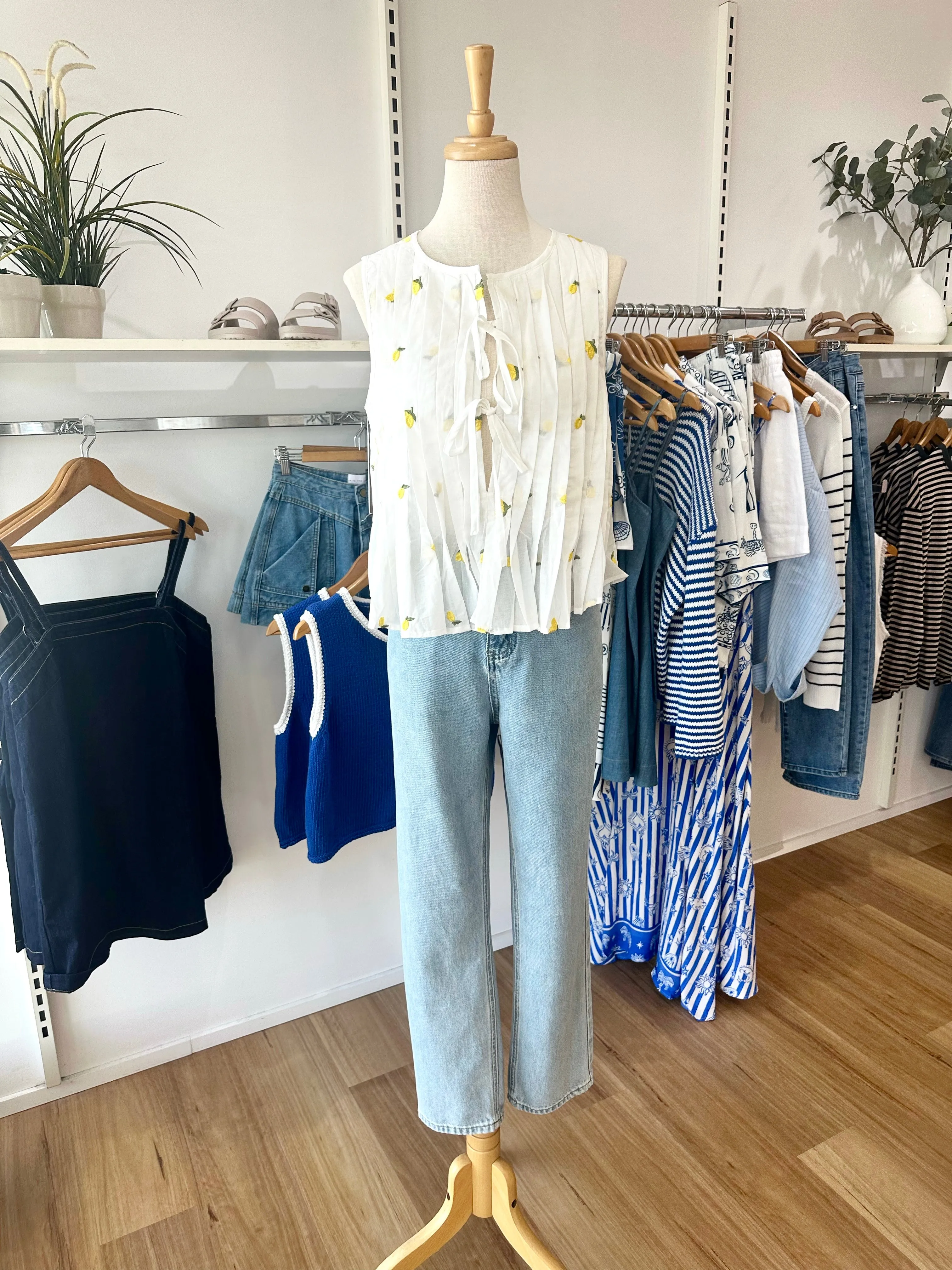 Daniela Top sold by About A Girl product image thumbnail 4