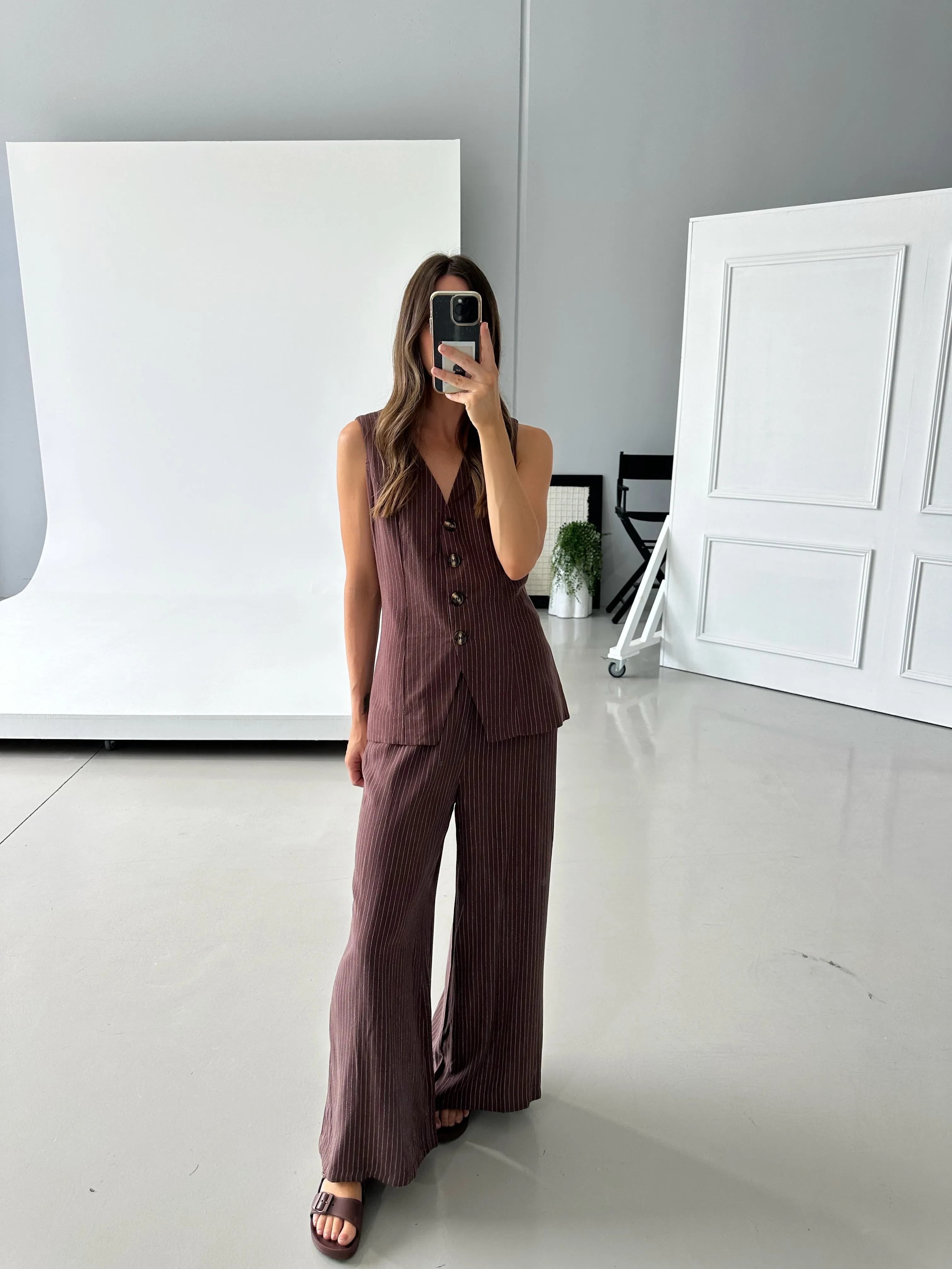 Blake Linen Pants Chocolate sold by About A Girl product image thumbnail 5