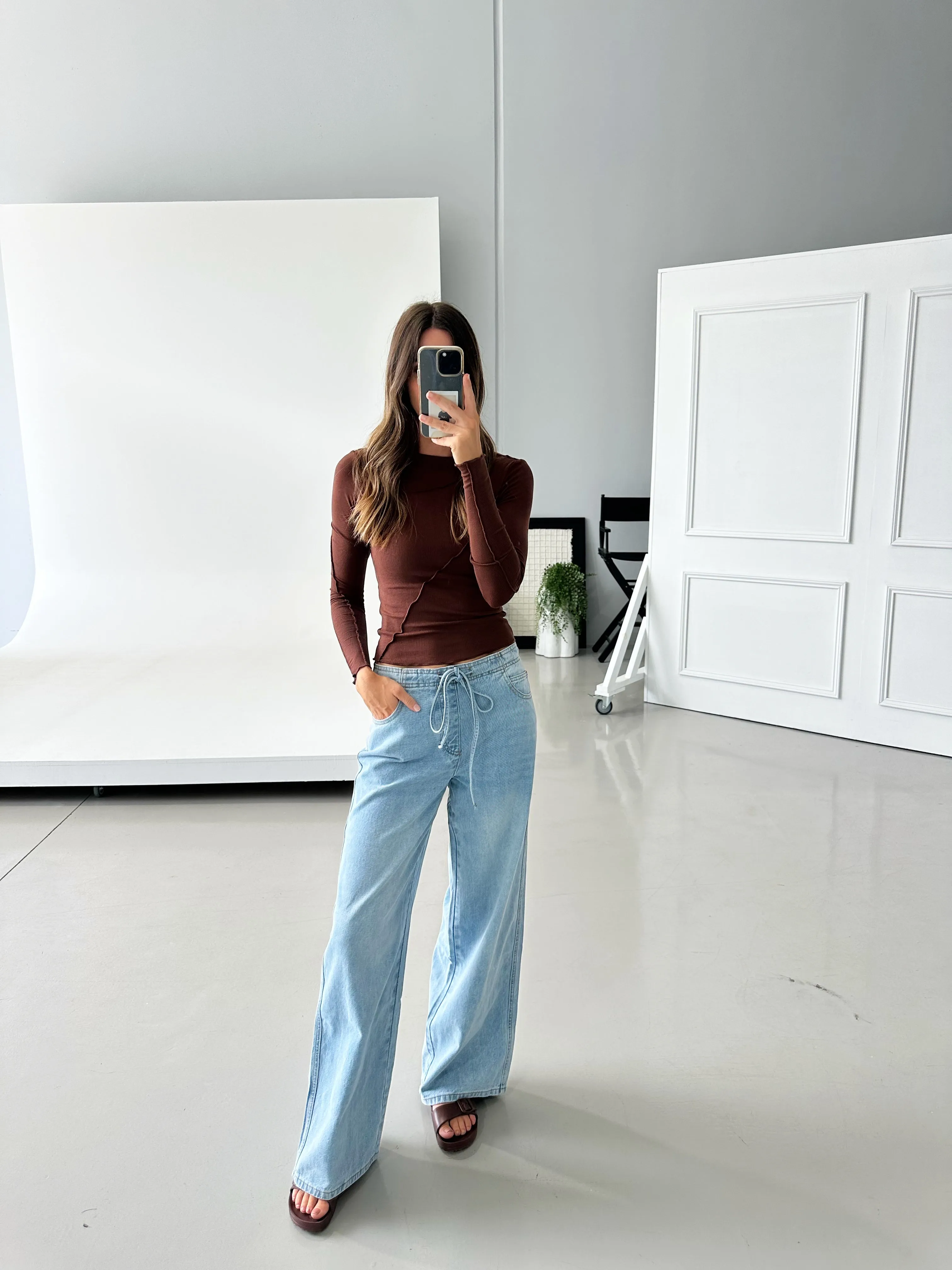 Alex Jeans sold by About A Girl product image thumbnail 2