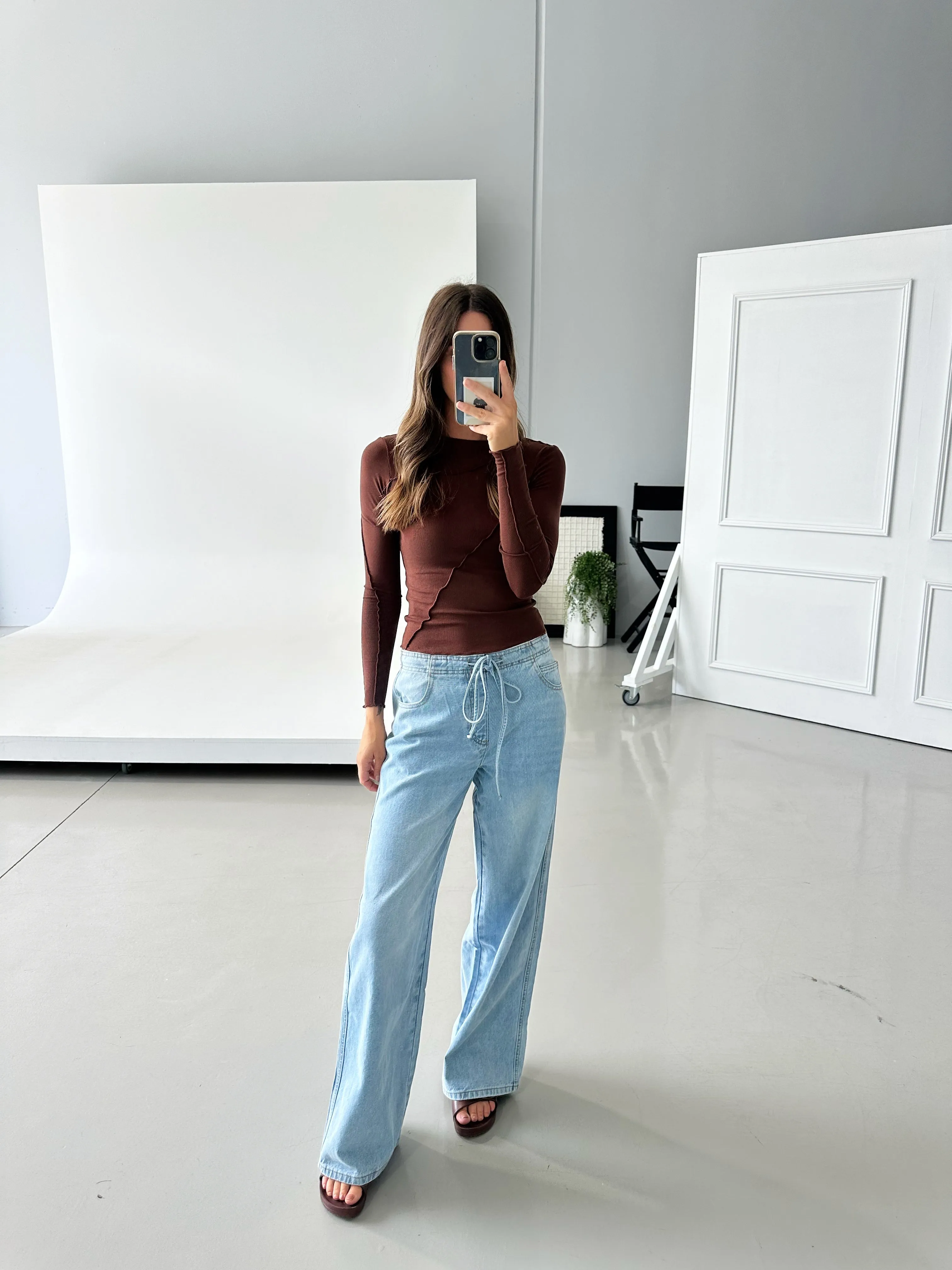Alex Jeans sold by About A Girl product image thumbnail 3