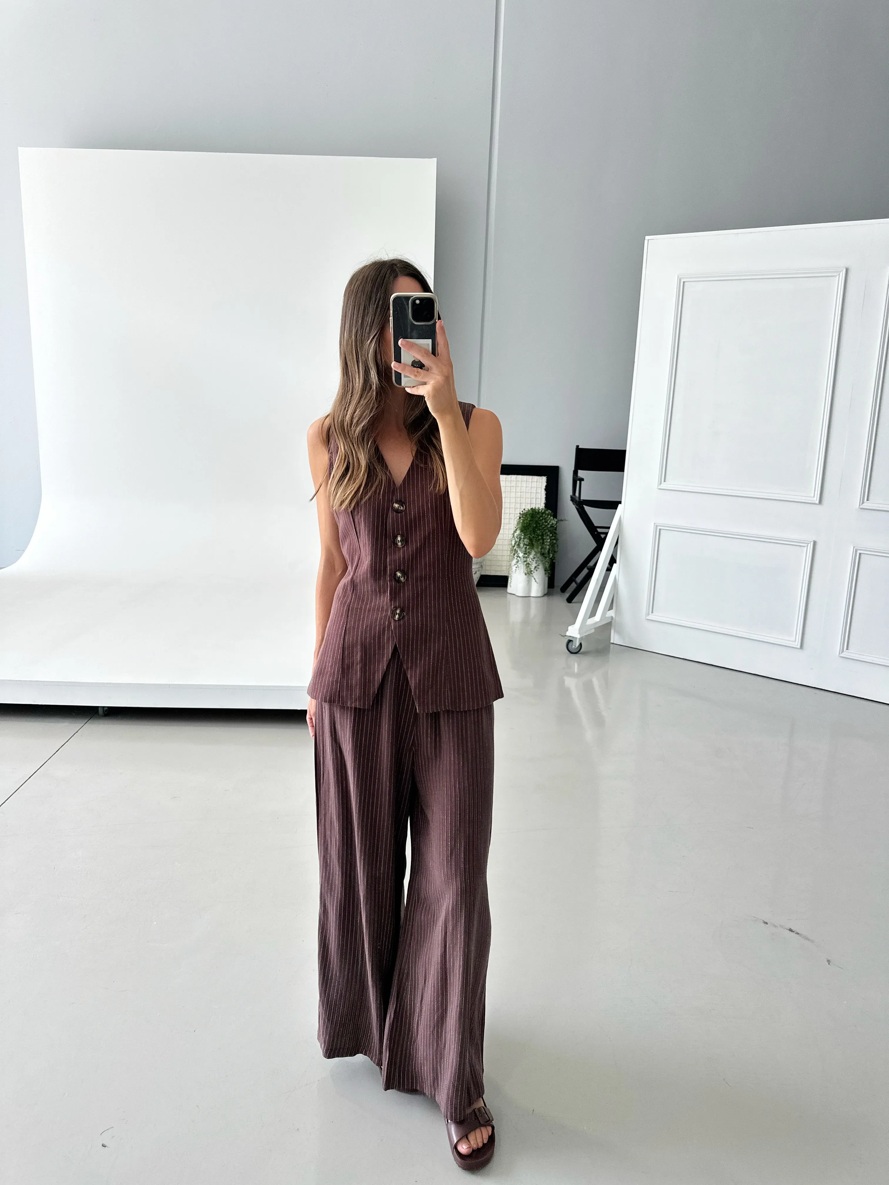Blake Linen Vest Chocolate sold by About A Girl product image thumbnail 3
