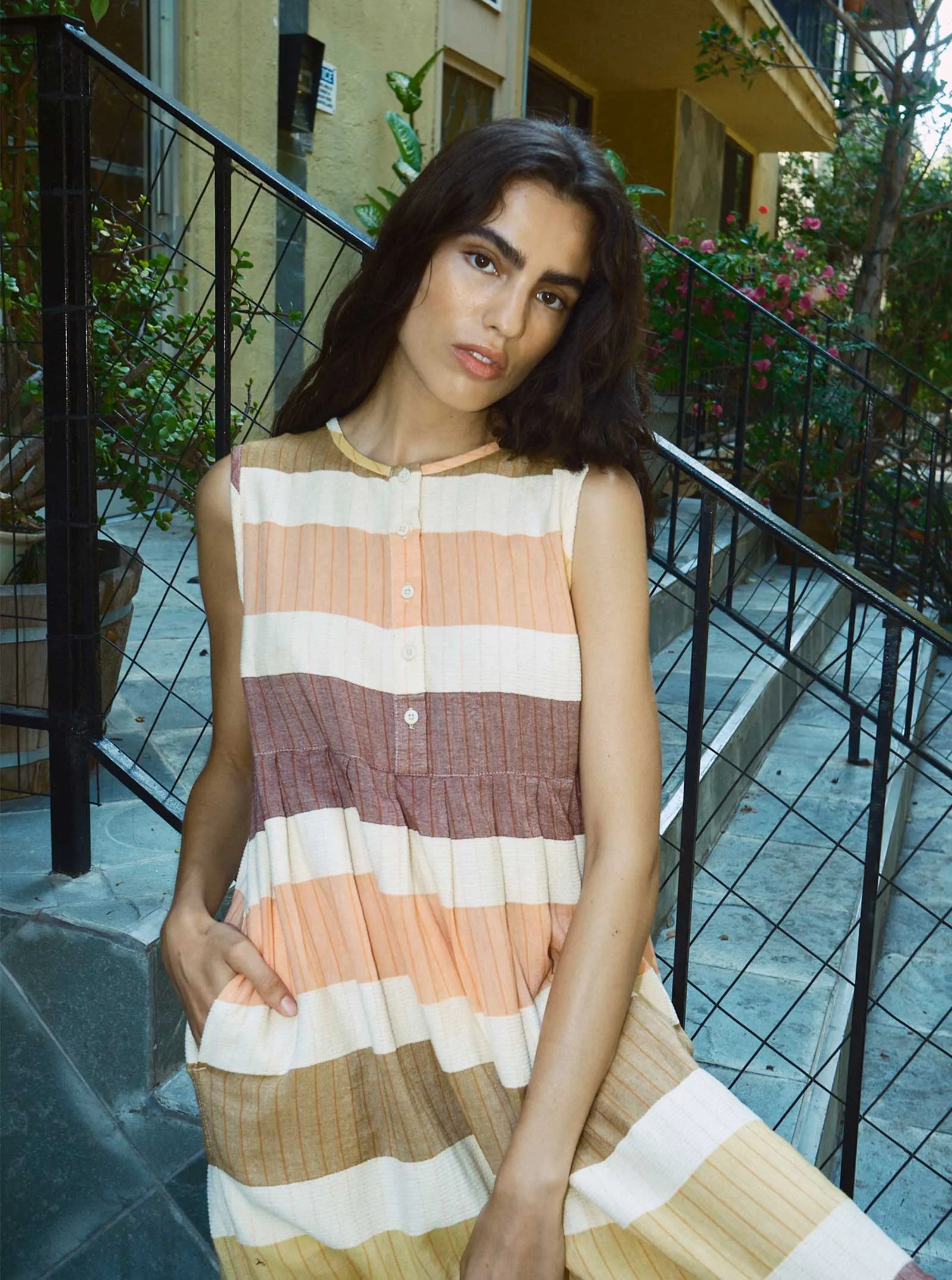sample sale | cliff dress waikiki | XXS & 4X sold by Ace & Jig product image thumbnail 4