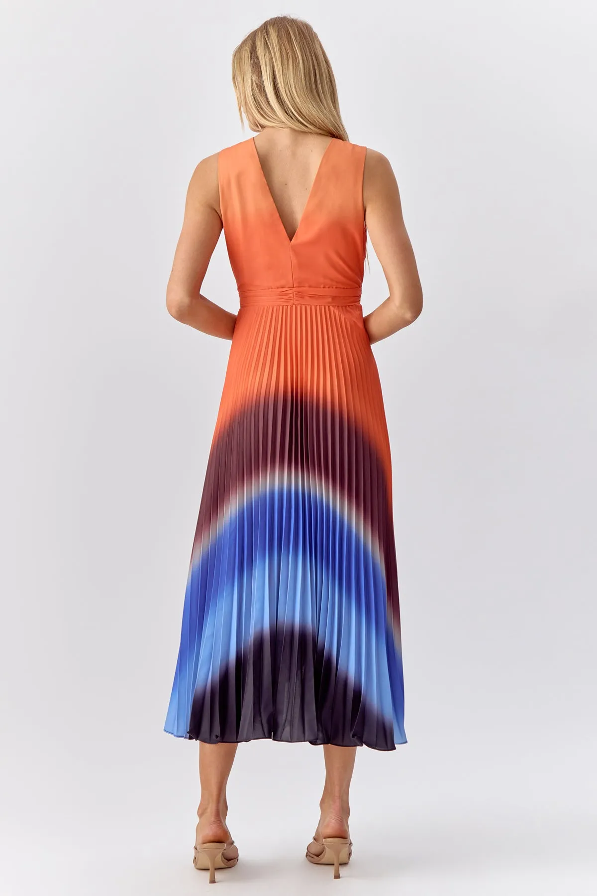 Shannie Ombre Pleated Midi Dress sold by Adelyn Rae product image thumbnail 4
