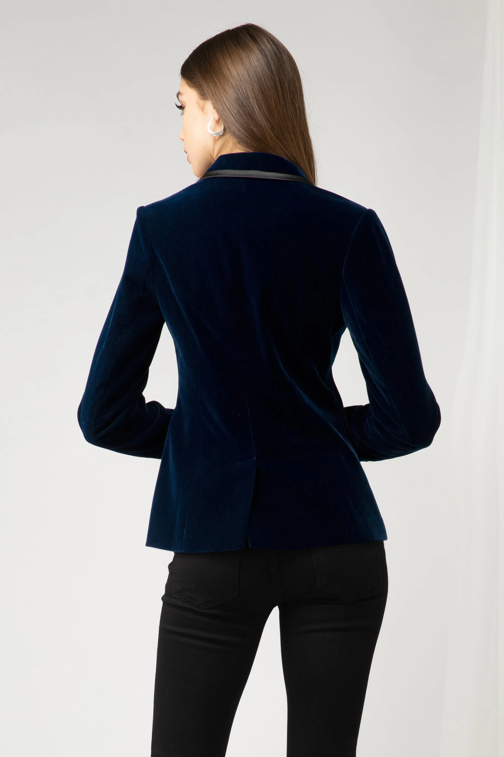 Kasia velvet Blazer - FINAL SALE sold by Adelyn Rae product image thumbnail 2