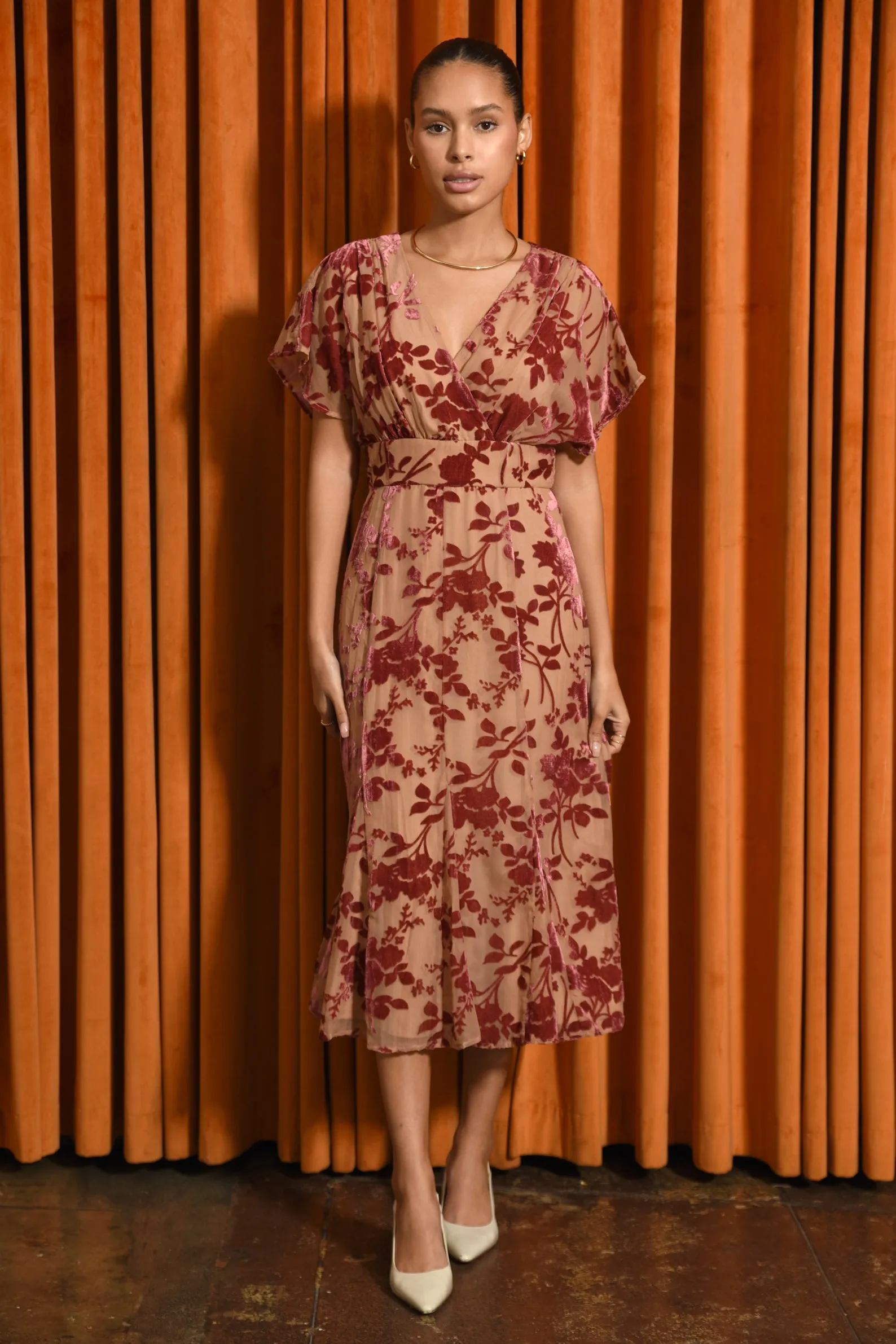 Klaris Velvet Burnout Midi Dress sold by Adelyn Rae product image thumbnail 2