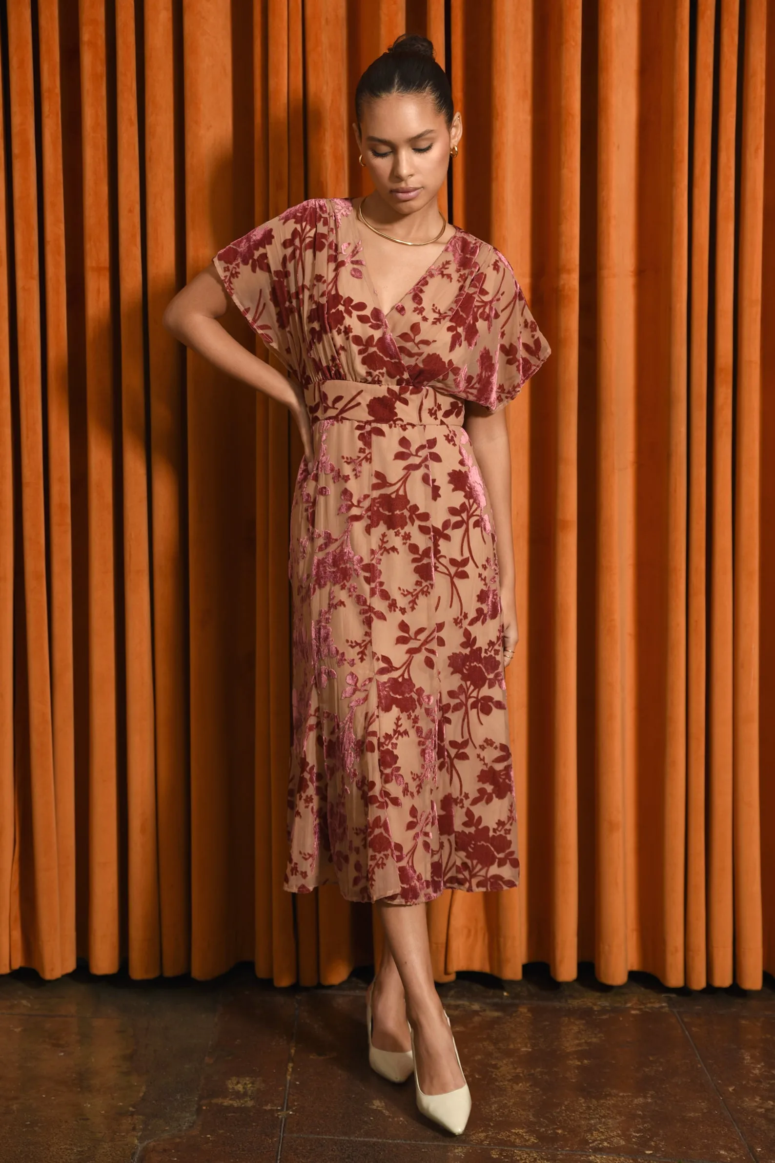 Klaris Velvet Burnout Midi Dress sold by Adelyn Rae product image thumbnail 3