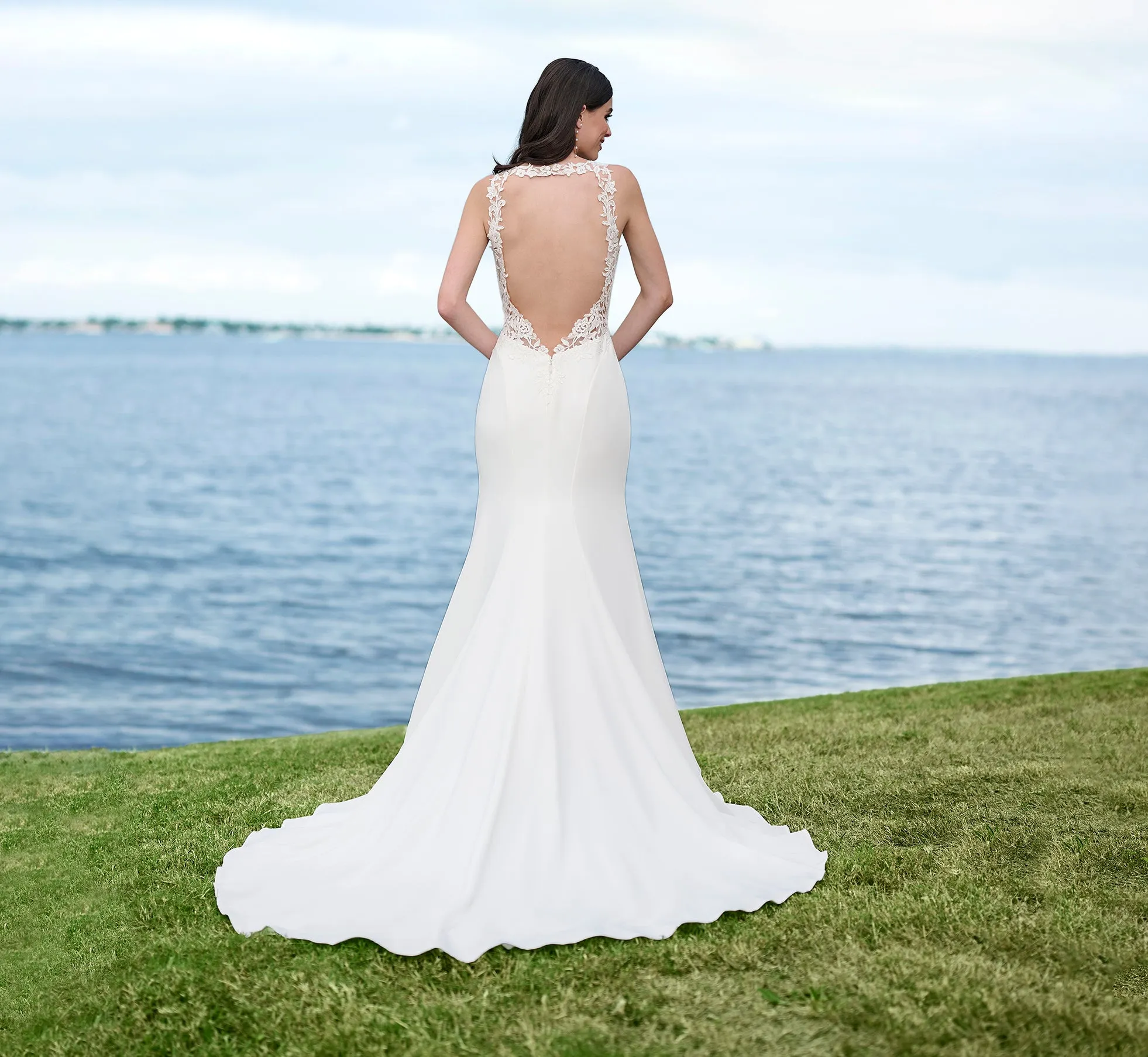 Lace And Stretch Crepe Gown With Halter Neckline In Ivory Nude sold by Adrianna Papell product image thumbnail 2