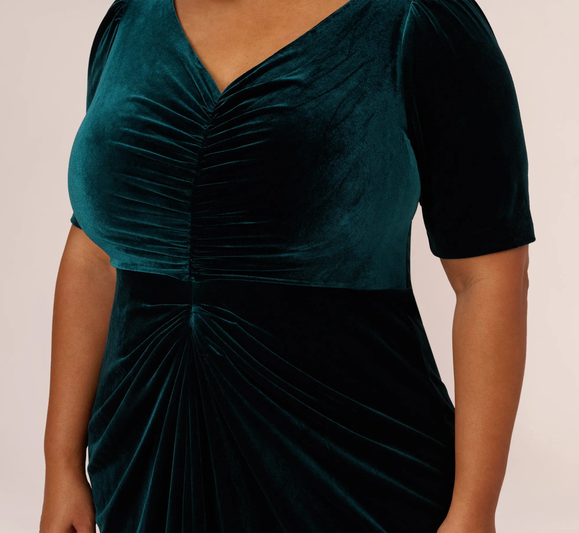 Plus Size Shirred Velvet Gown With Elbow-Length Sleeves In Emerald sold by Adrianna Papell product image thumbnail 4