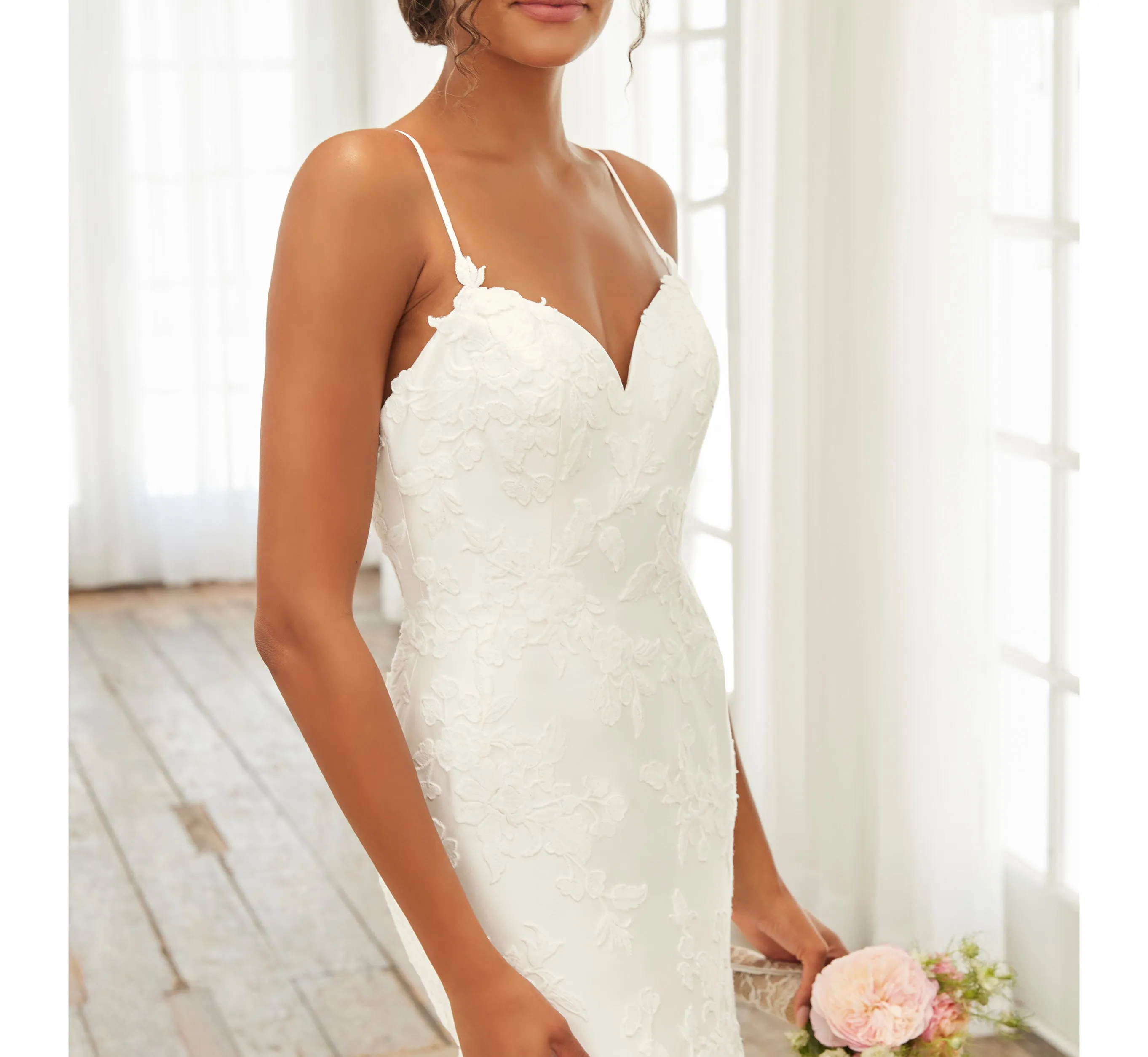 Lace And Mikado Gown With Train In Ivory sold by Adrianna Papell product image thumbnail 3