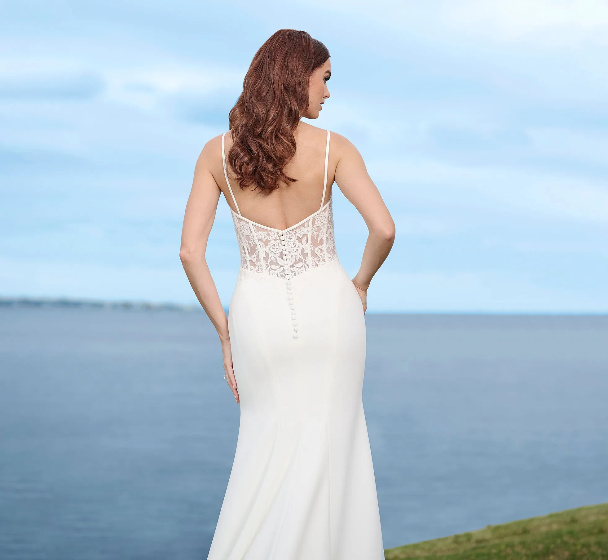 Lace And Stretch Crepe Gown In Ivory Nude sold by Adrianna Papell product image thumbnail 3