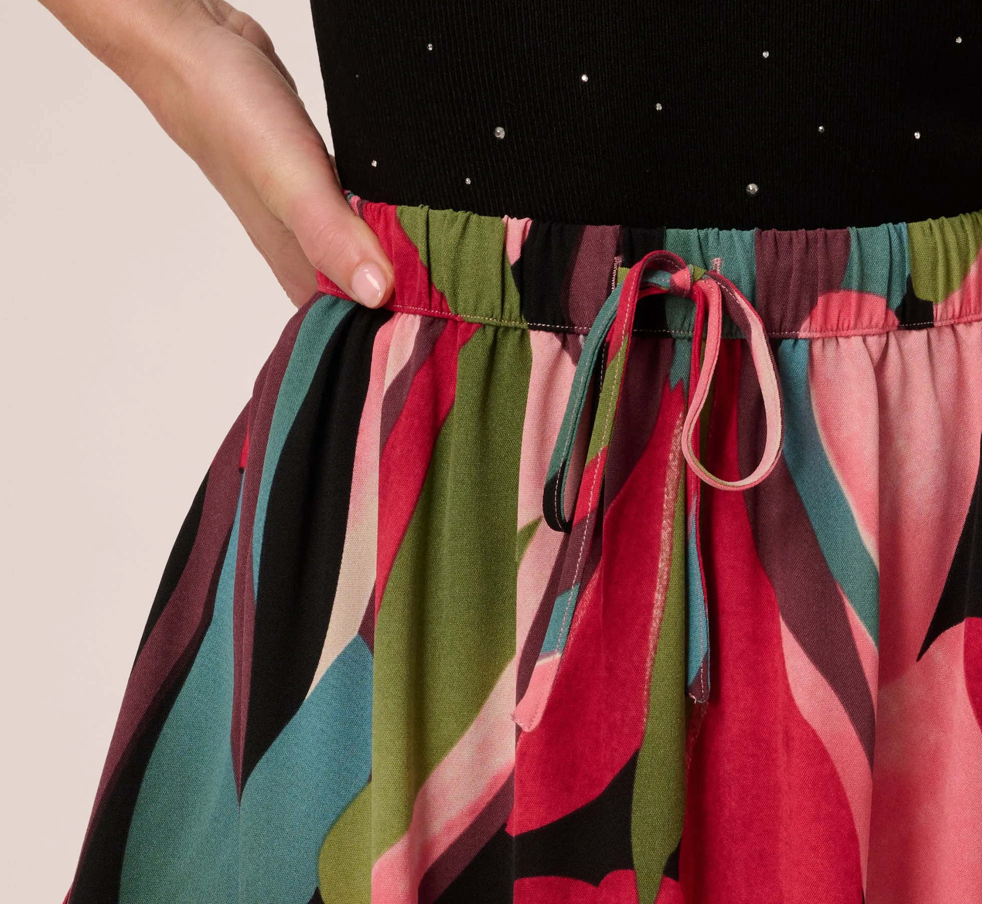 Printed A Line Drawstring Midi Skirt In Mosiac Leaves sold by Adrianna Papell product image thumbnail 3
