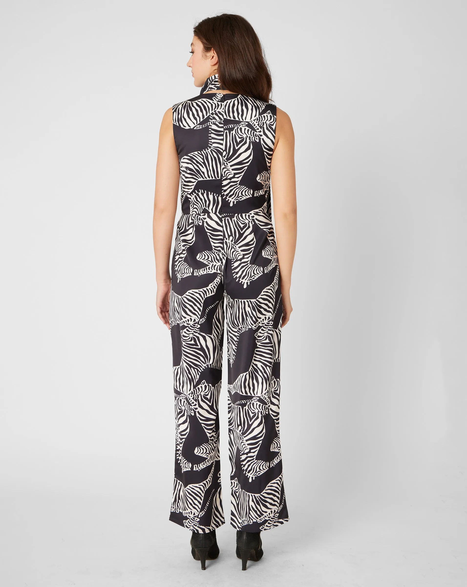 ジブレット FINAL SALE - Zebra Print Scarf Neck Jumpsuit | Parallel