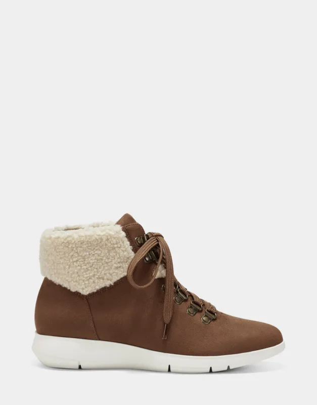 Frankie sold by AEROSOLES