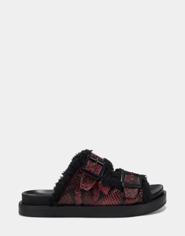 Olivia sold by AEROSOLES