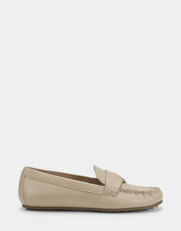 Dani sold by AEROSOLES