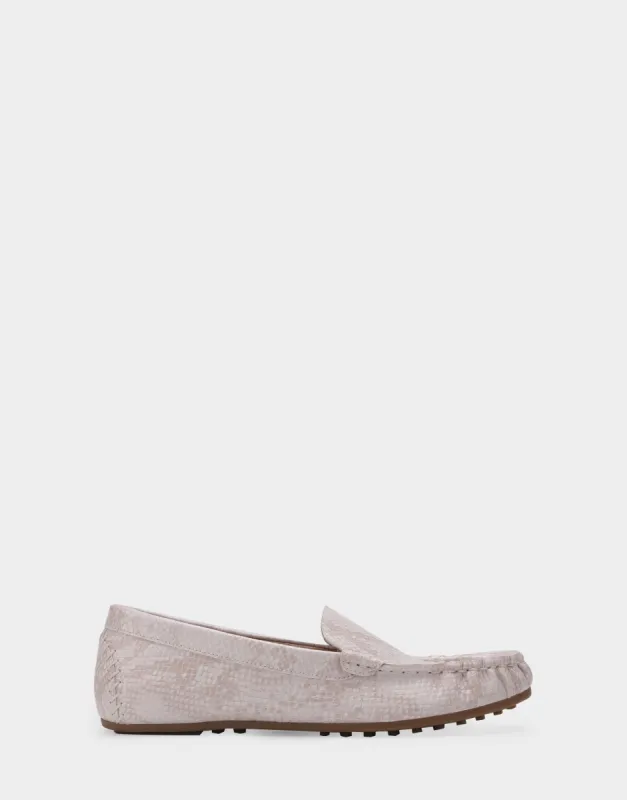 Over Drive sold by AEROSOLES