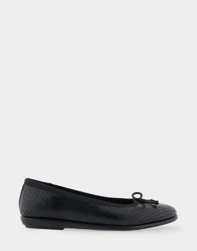 Homebet sold by AEROSOLES