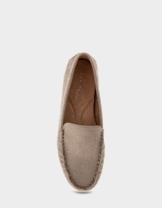Over Drive sold by AEROSOLES