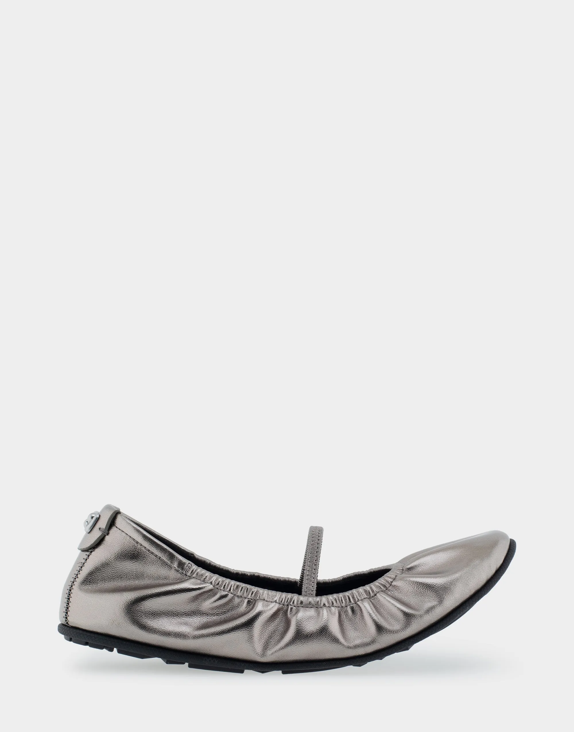 Penelope sold by AEROSOLES