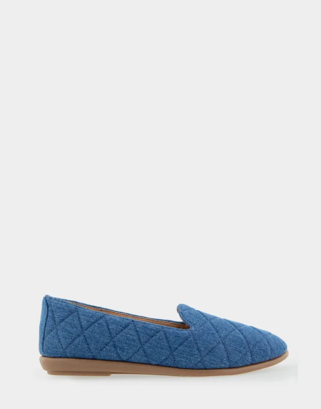 Betunia sold by AEROSOLES