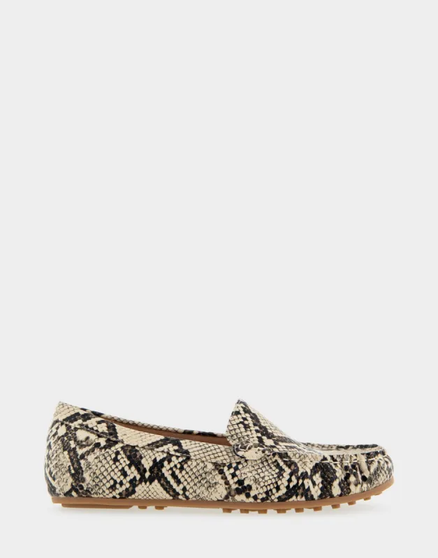 Over Drive sold by AEROSOLES
