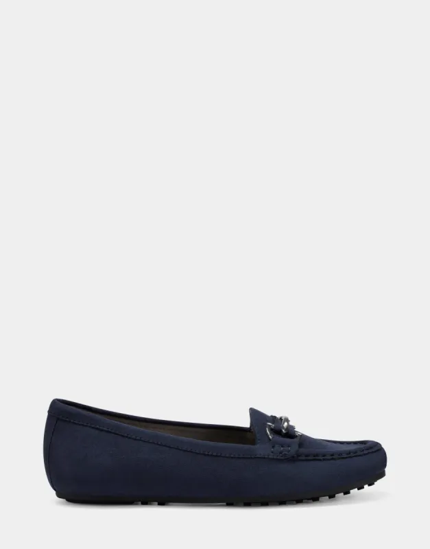 Day Drive sold by AEROSOLES