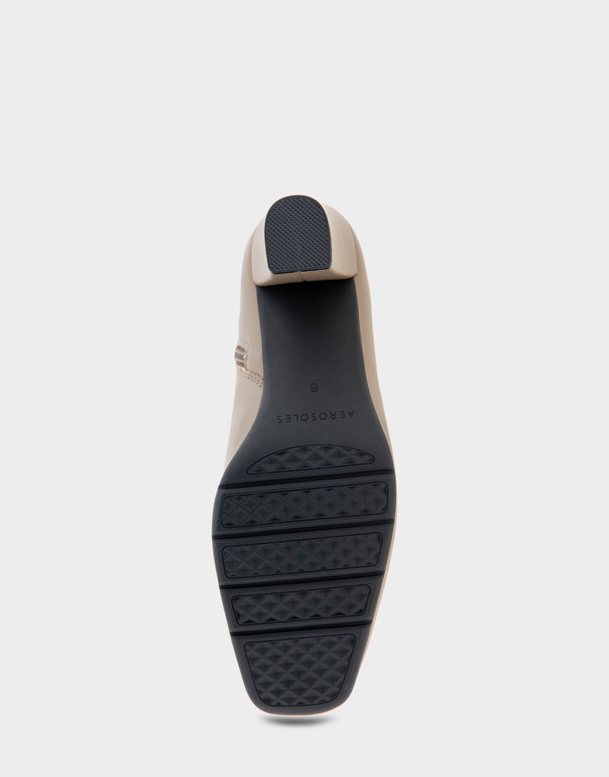 Cinnamon sold by AEROSOLES product image thumbnail 4