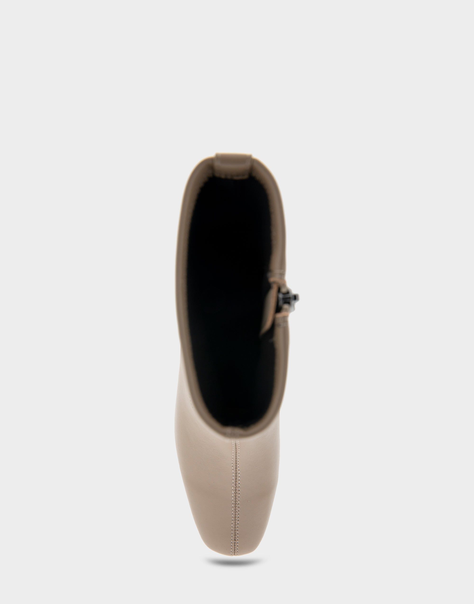 Cinnamon sold by AEROSOLES product image thumbnail 3