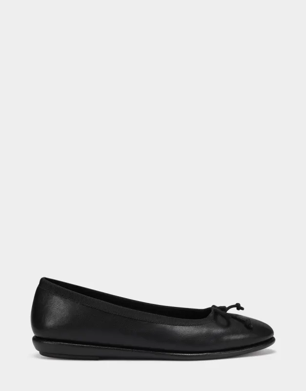 Homebet sold by AEROSOLES