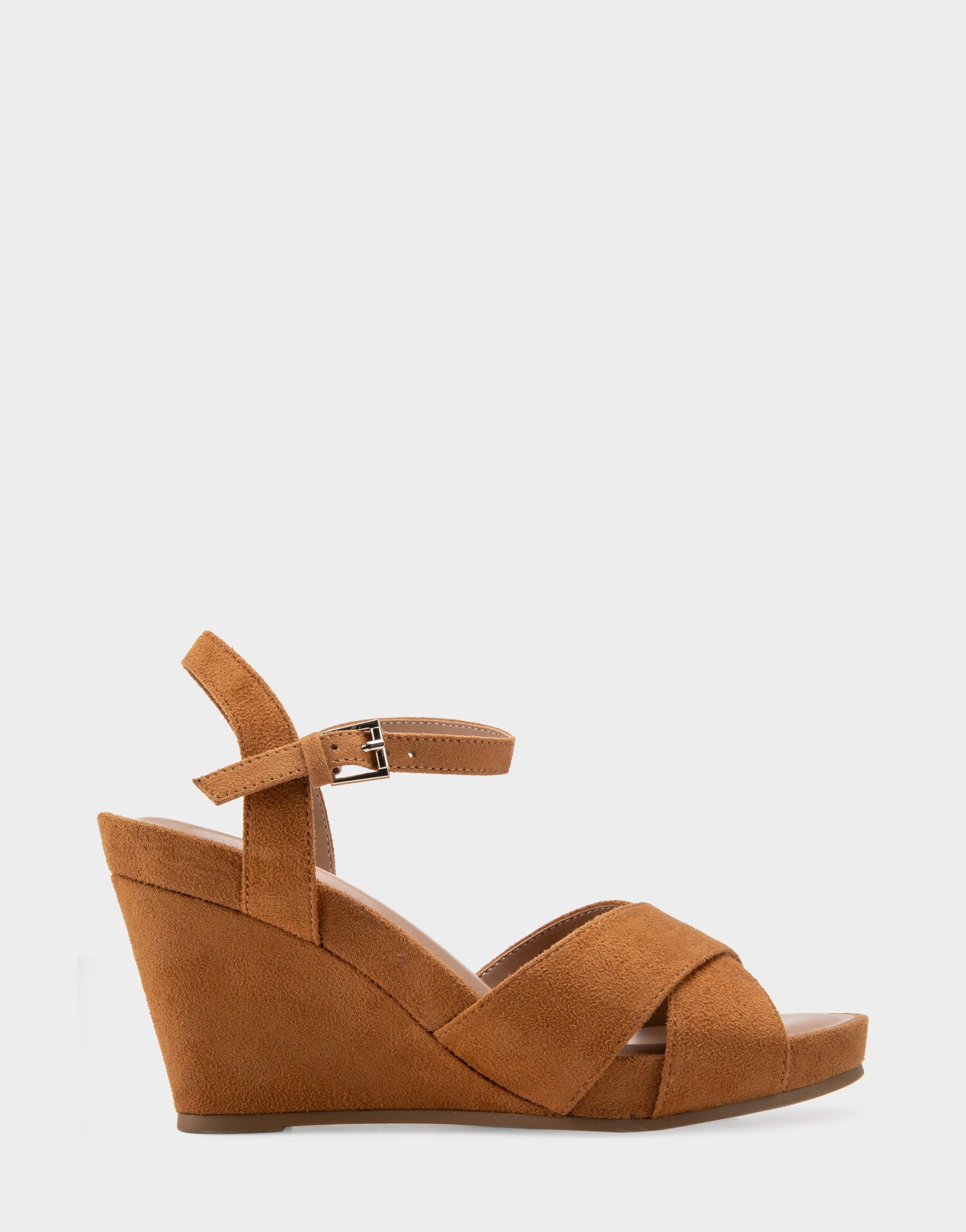 Pastel sold by AEROSOLES