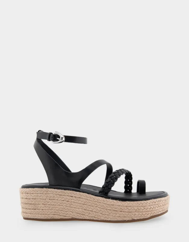 Dolly sold by AEROSOLES