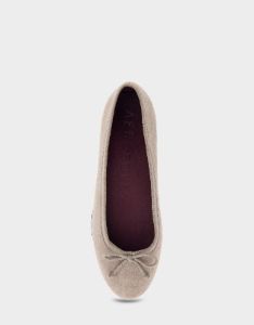 Homebet sold by AEROSOLES
