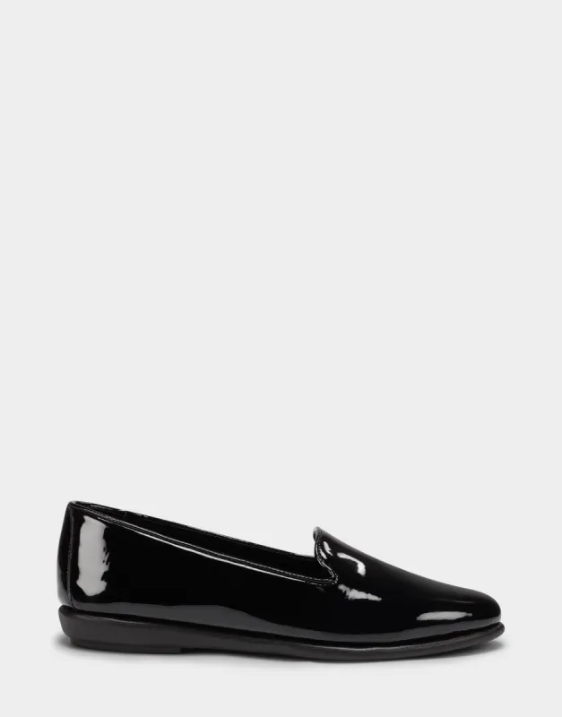 Betunia sold by AEROSOLES