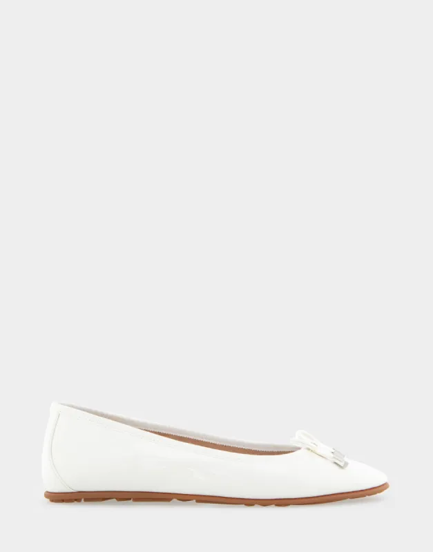 Pia *Final Sale* sold by AEROSOLES