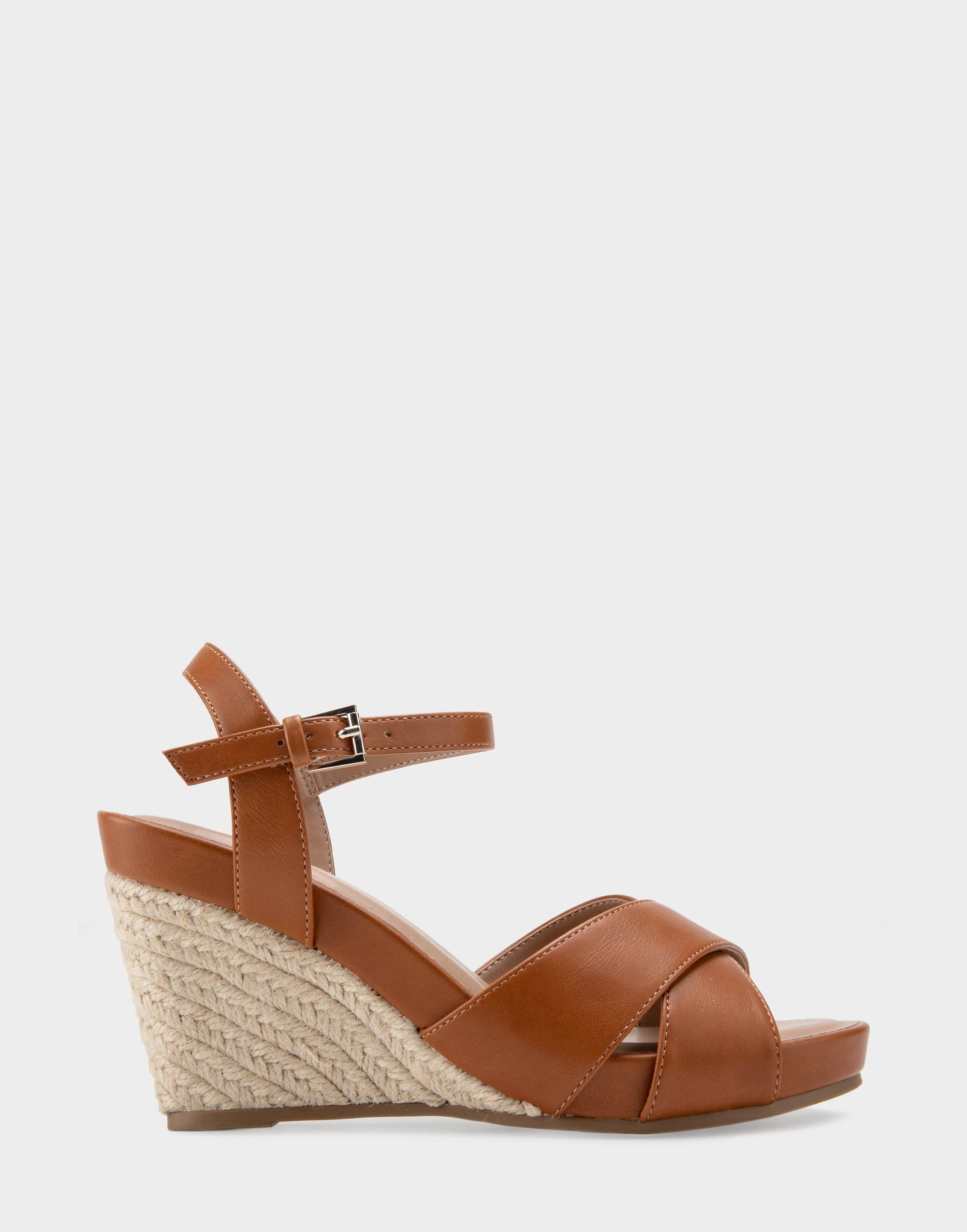 Pastel sold by AEROSOLES