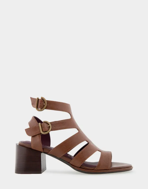 Nosara sold by AEROSOLES