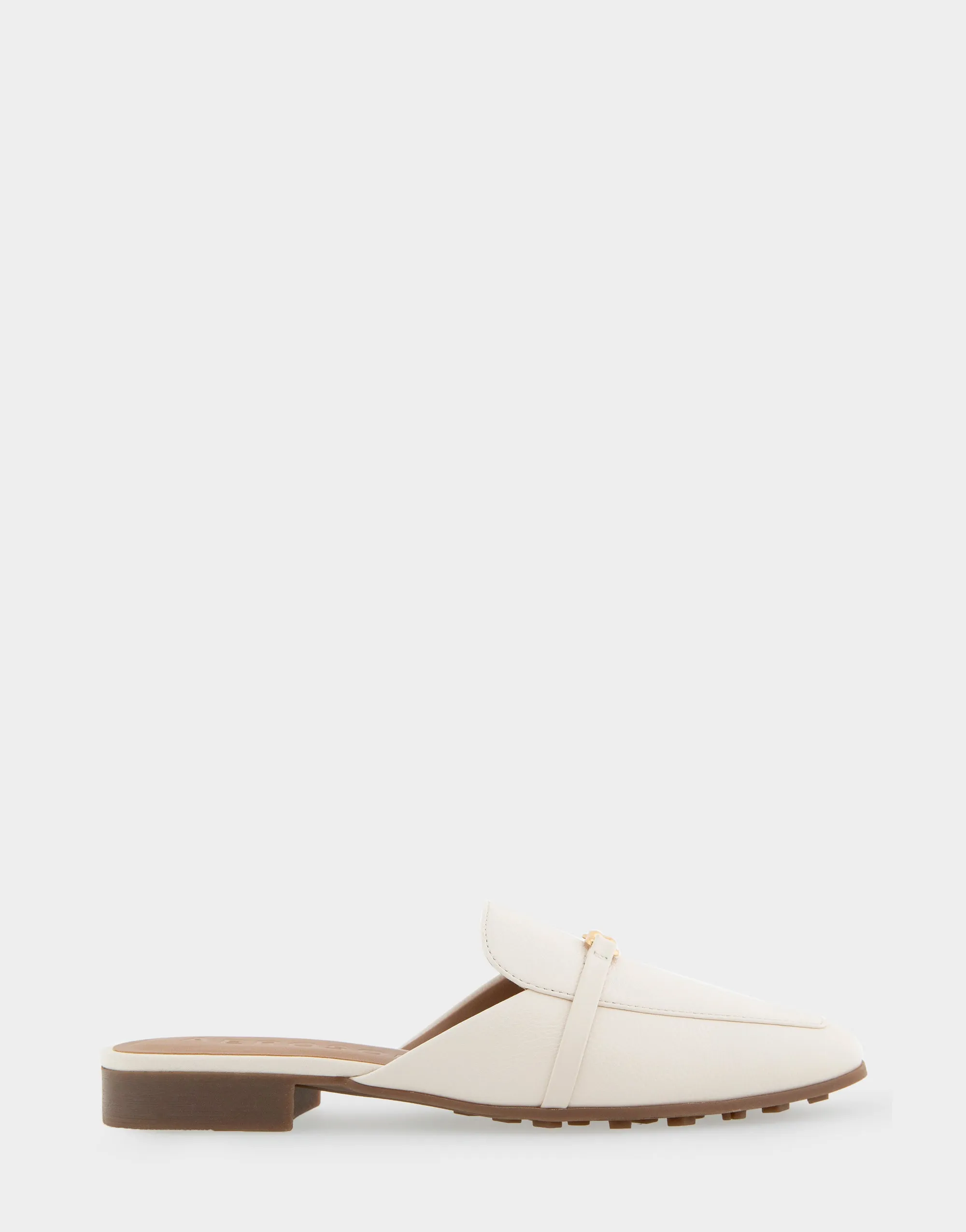 Patchin sold by AEROSOLES