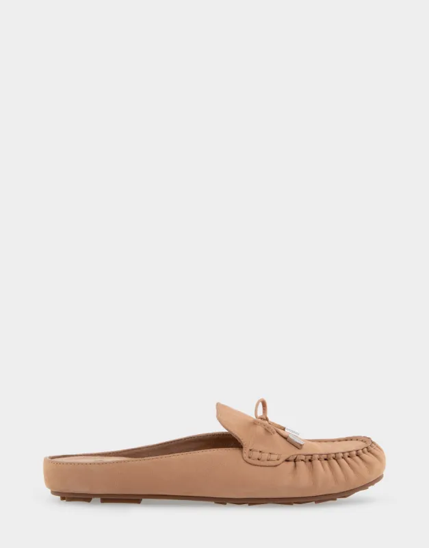 Cody sold by AEROSOLES