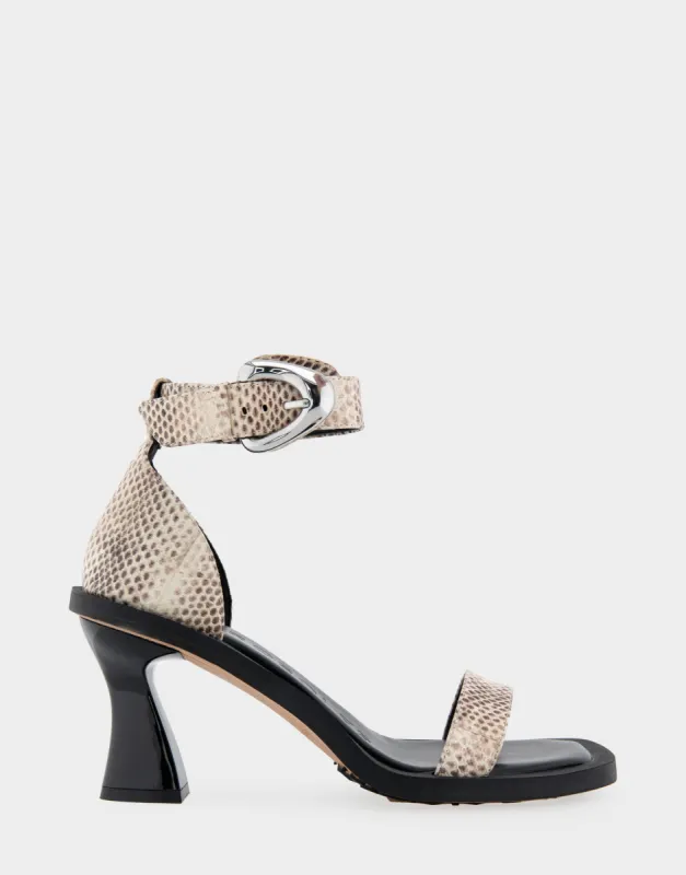 Calico made by AEROSOLES