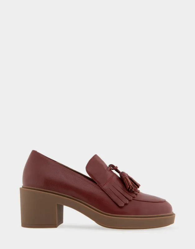 Gibes sold by AEROSOLES
