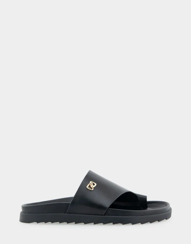 Laurel sold by AEROSOLES