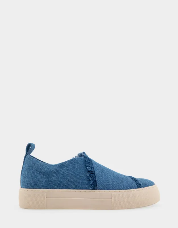 Brighton sold by AEROSOLES