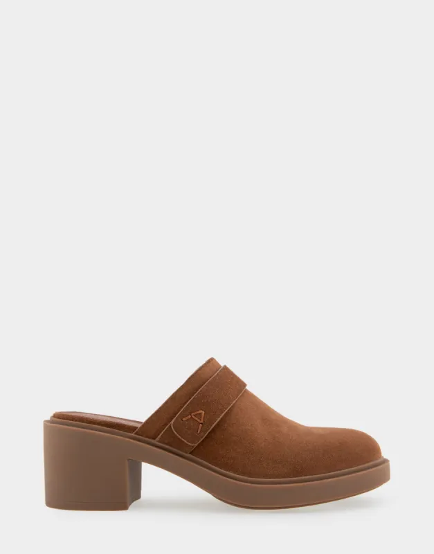 Gunda *FINAL SALE* sold by AEROSOLES