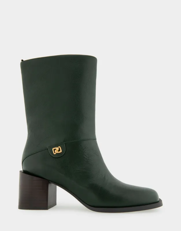 Oro sold by AEROSOLES